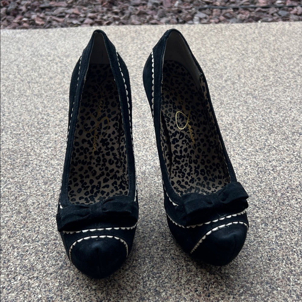 JESSICA SIMPSON Black High Heels with Bow Accent - Picture 3 of 13